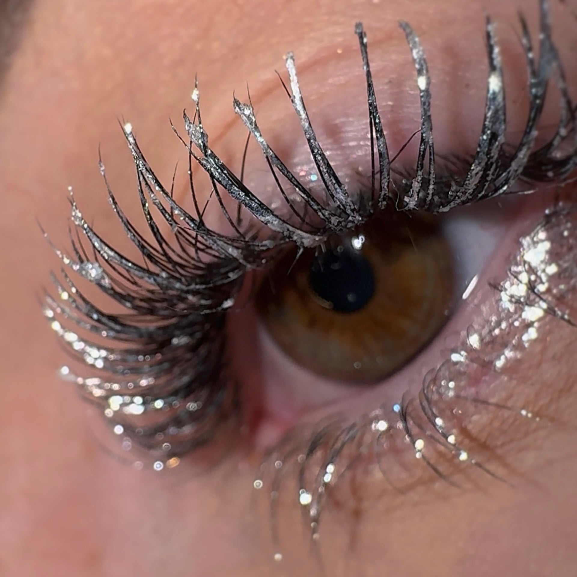 LashTrip™ - Berlin Steel